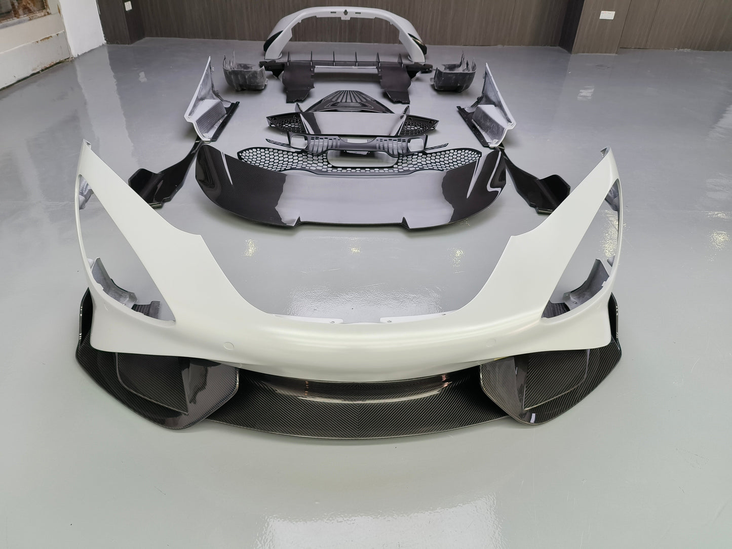 SD Dry Carbon Fibre Conversion Full Body Kit for McLaren 720S to 765LT