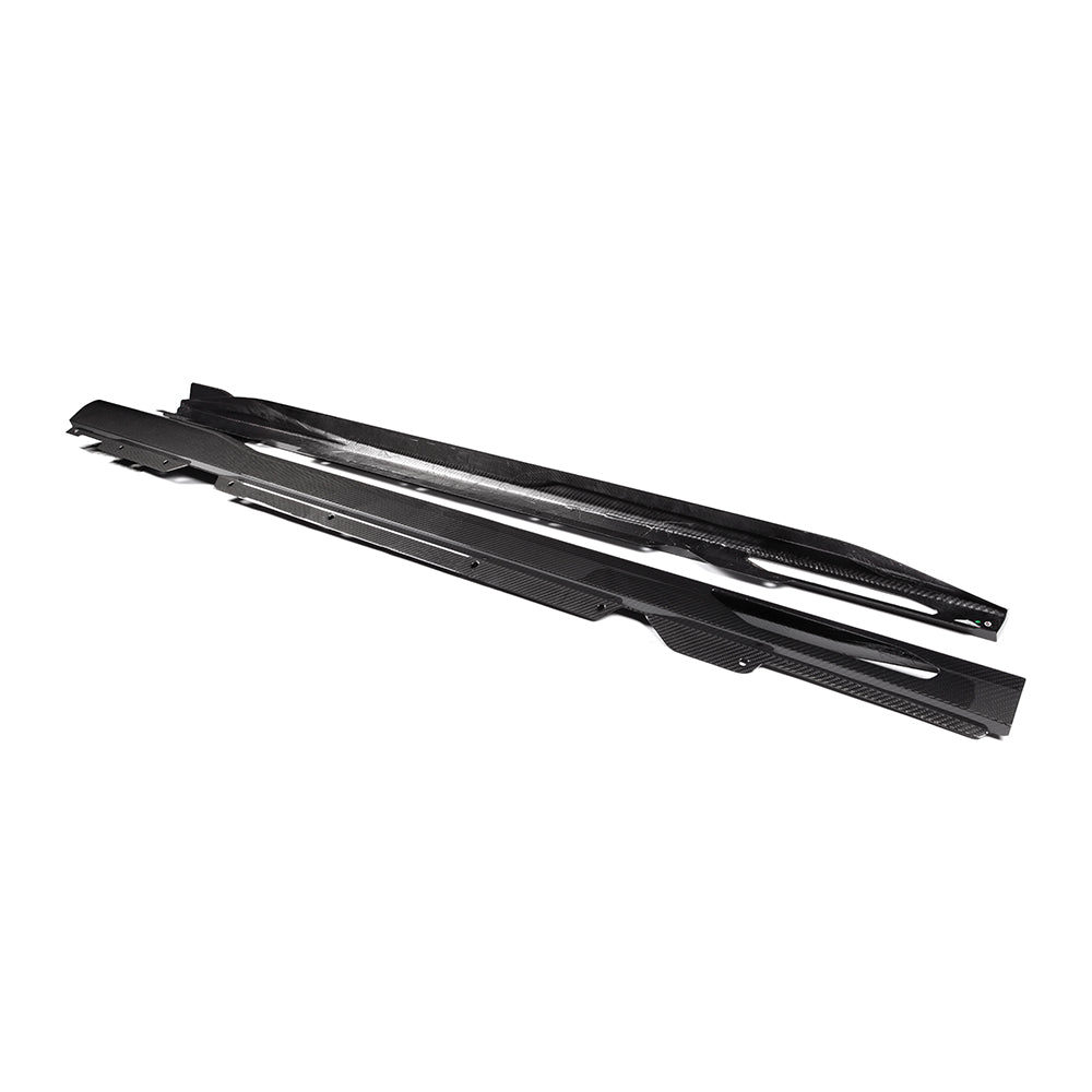 SOOQOO BMW G26 Carbon Fiber Side Skirt
